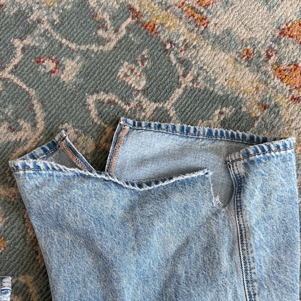 American Eagle Outfitters Light Blue Distressed Boyfriend Jeans - Picture 4 of 5